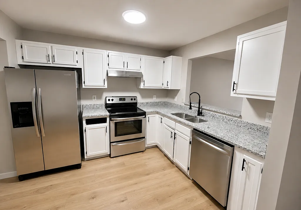 3 bed, 2.5 bath, 1327 sqft, $2,650 — Photo 3