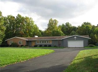 1327 Saranac Dr, Transfer, PA 16154