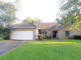 127 Ashford Ln, Youngsville, LA 70592