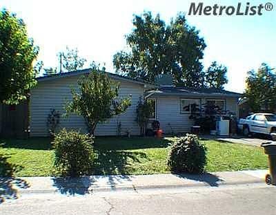 2nd image of 3832 Centinella Dr