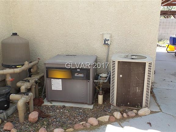 2nd image of 736 Thousand Oaks Dr