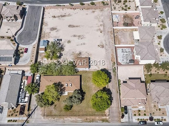 3rd image of 4873 Lawrence St