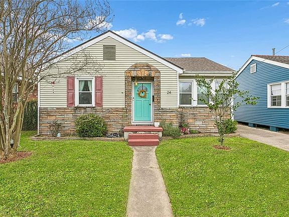 3rd image of 24 Renpass Ave