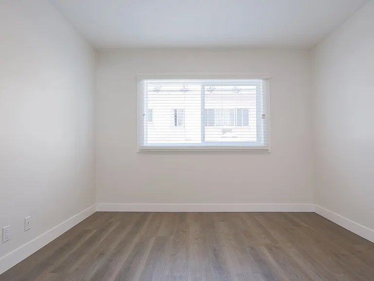 St. Andrews Apartments — Photo 31