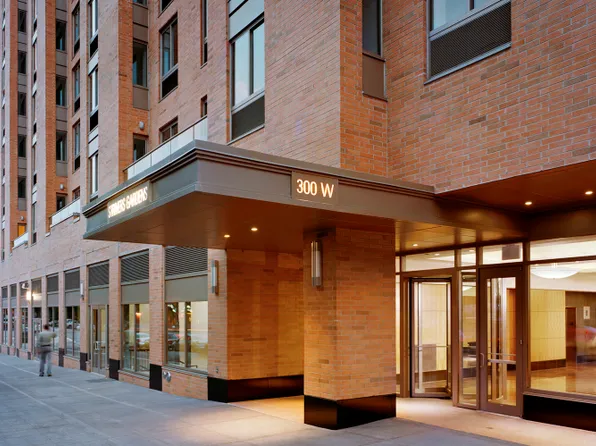 300 West 135th Street 12C image 8 of 9