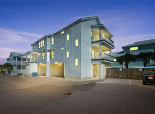 3087 11th St #401, Pt Aransas, TX 78373