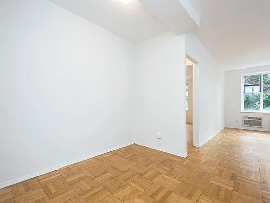 Sold by Sotheby's International Realty | media 17