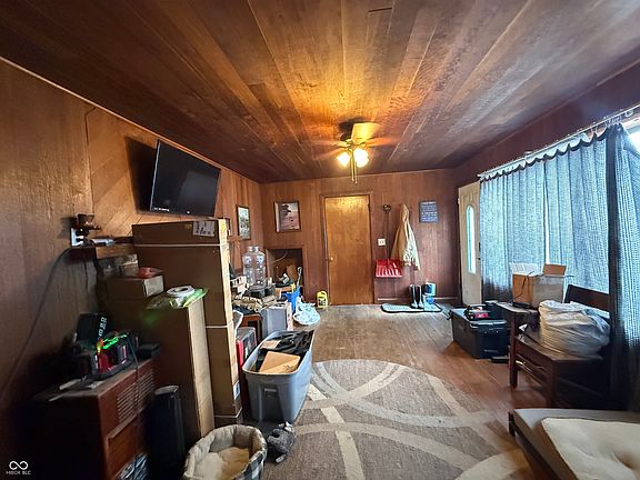 4th image of 1504 N East St