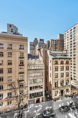 広辞苑 146 East 89th Street #TWNHSE in Carnegie Hill, Manhattan
