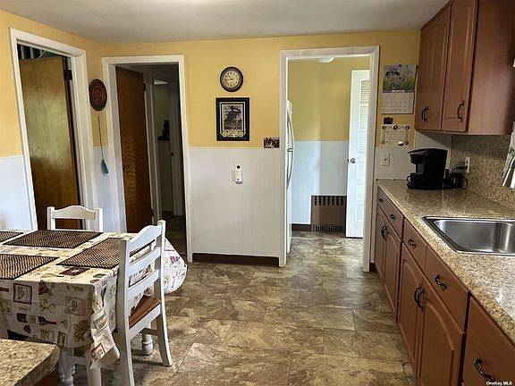 5th image of 88 Church Ln