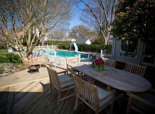 9902 River Rd, Newport News, VA 23601