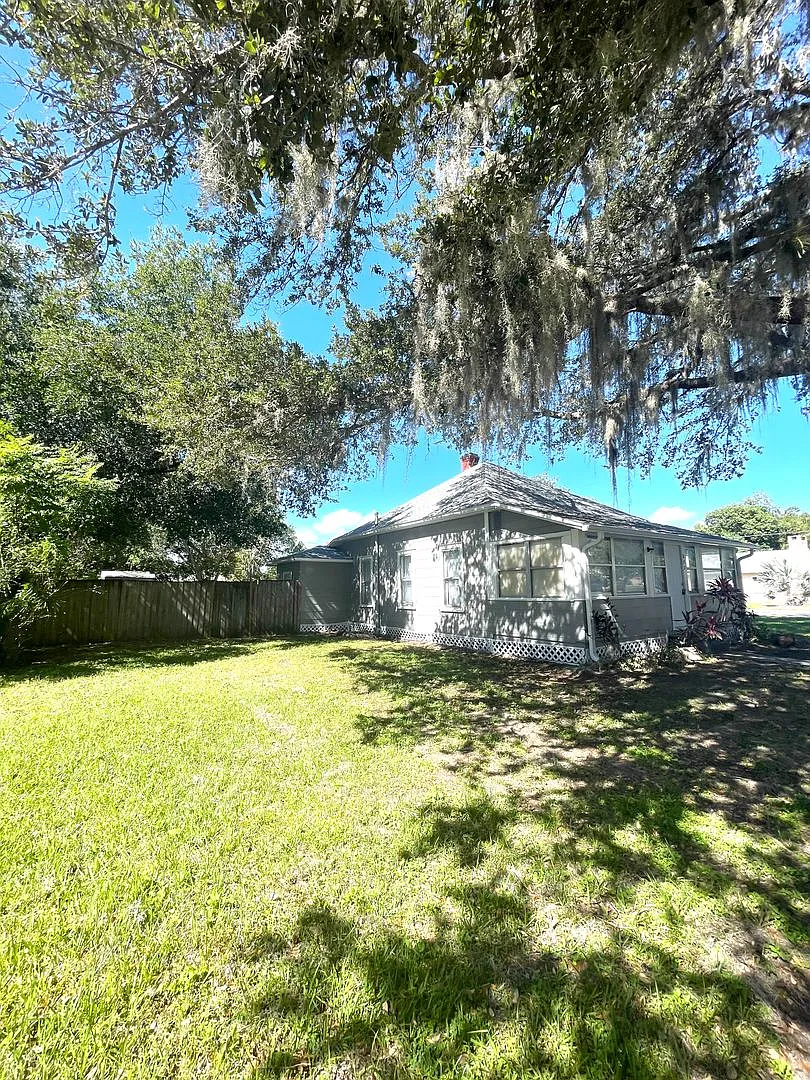 802 Missouri Ave — Photo 3