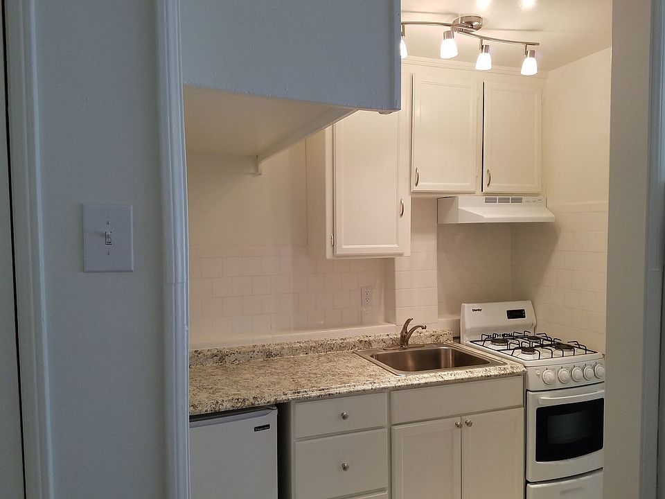 1st image of 236 S Sycamore Ave APT 21