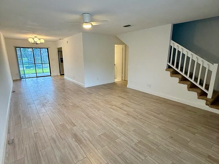 3104 Poolside Dr — Photo 6