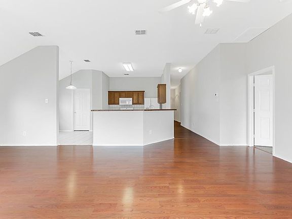 3rd image of 1436 Bluff Oak Way