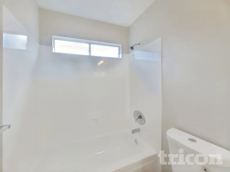 630 E Jensen St #122 — Photo 11