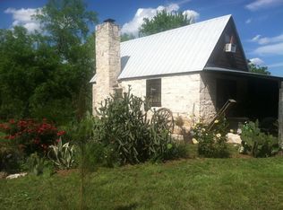 186 Grasshopper Ln, Fredericksburg, TX 78624