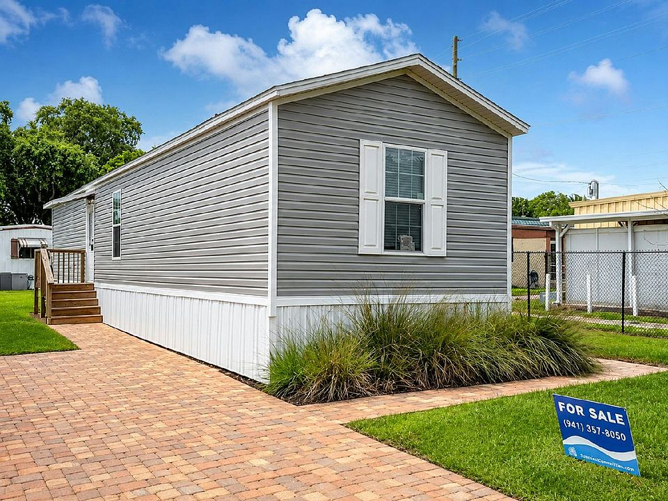 1st image of 157 Lakeside Garden Cir #157