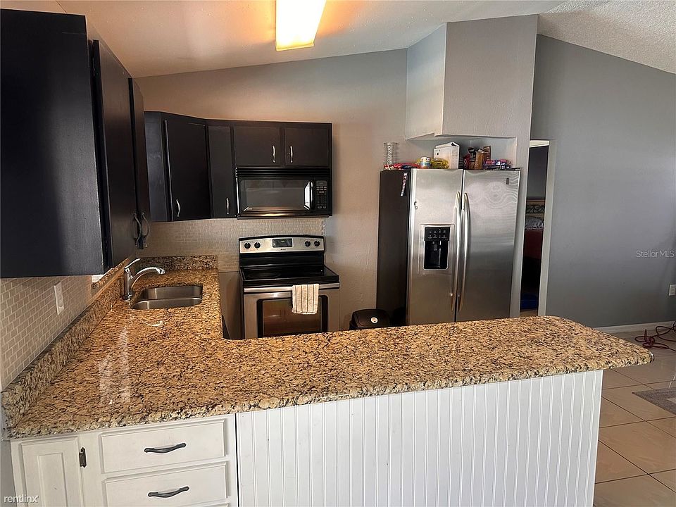 1st image of 103R Dorchester Ct