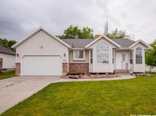 747 W 1860 N, Clinton, UT 84015