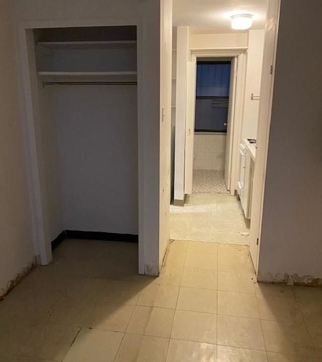 2nd image of 121 Baxter St #12