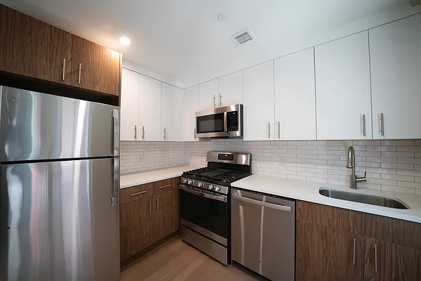 Rented by Sterling Realty Solution Inc | media 3