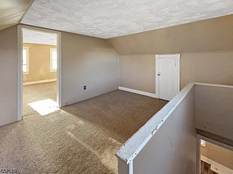 62 Summit Ave #B — Photo 6