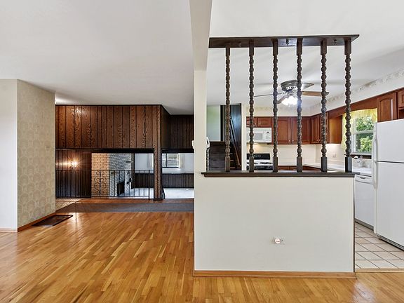 5th image of 9880 Avenida Del Norte St