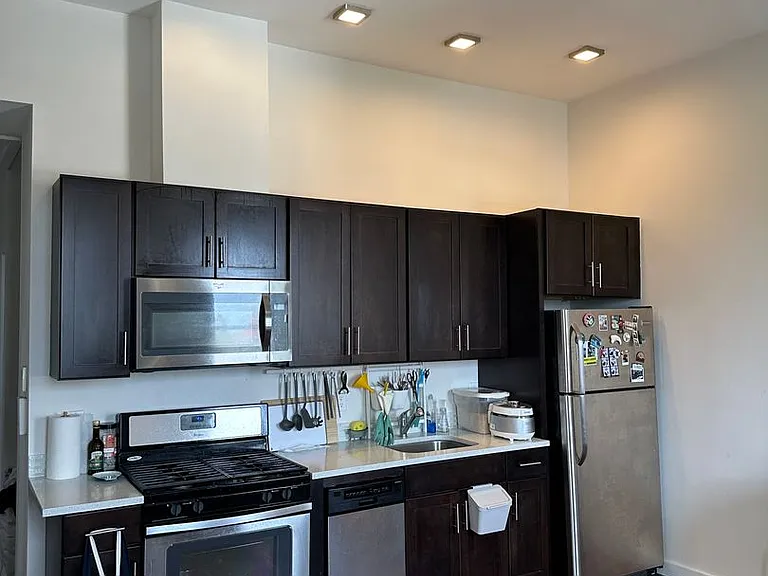 6318 Jackson St — Photo 11