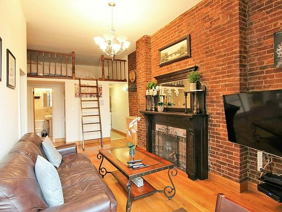 2nd image of 102 W 76th St APT 2F