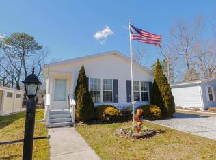 9 Chestnut Ct, Mays Landing, NJ 08330