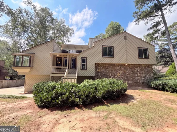 3962 Spalding Holw, Peachtree Corners, GA 30092