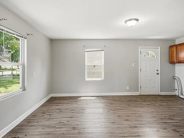 6612 Rhode Island Ave — Photo 2