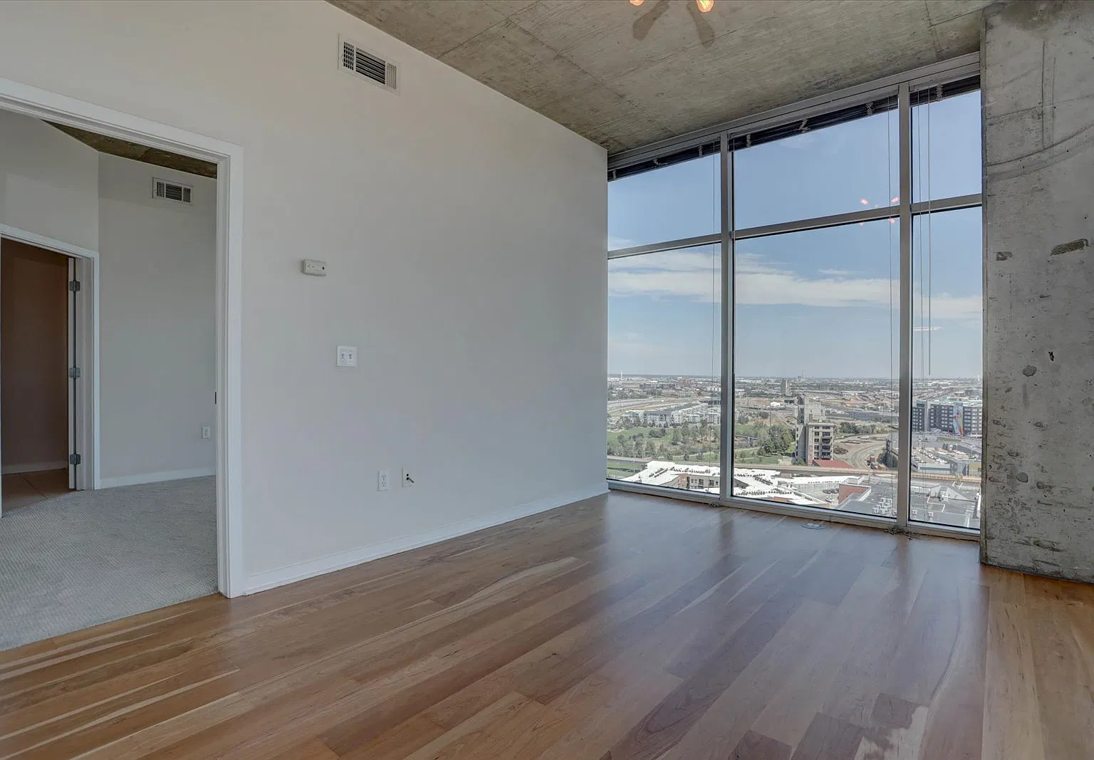 2 bed, 1136 sqft, $3,500 — Photo 4