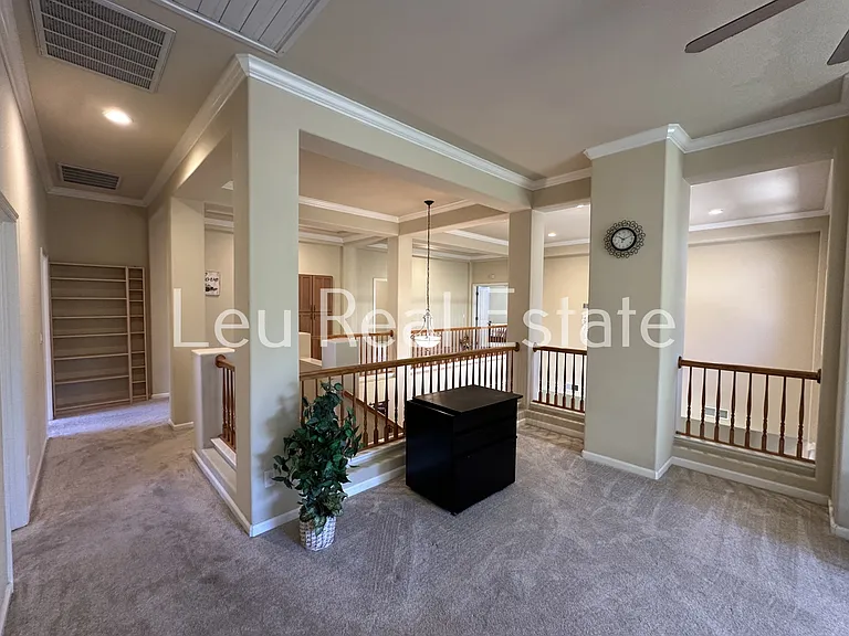 131 Gage Ct — Photo 40