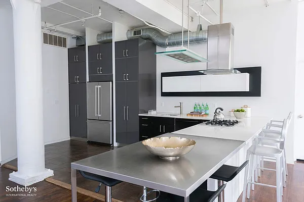 Sold by Sotheby's International Realty | media 5