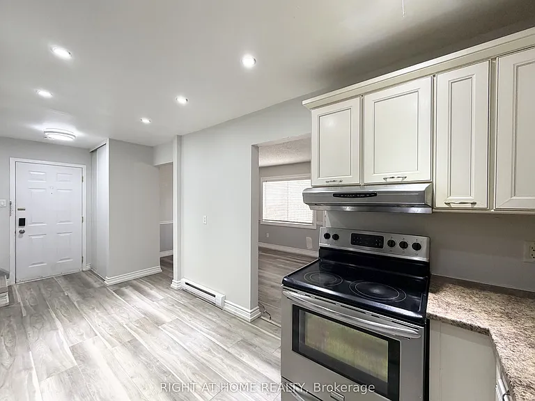 1010 Glen St #91 — Photo 6