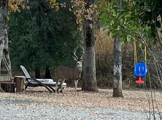 21211 Falling Oaks Rd, Redding, CA 96003