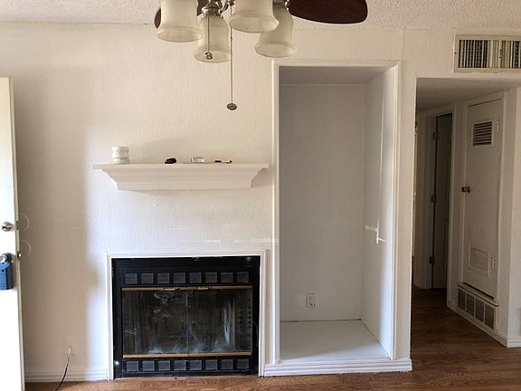 3rd image of 2120 Greenwood St