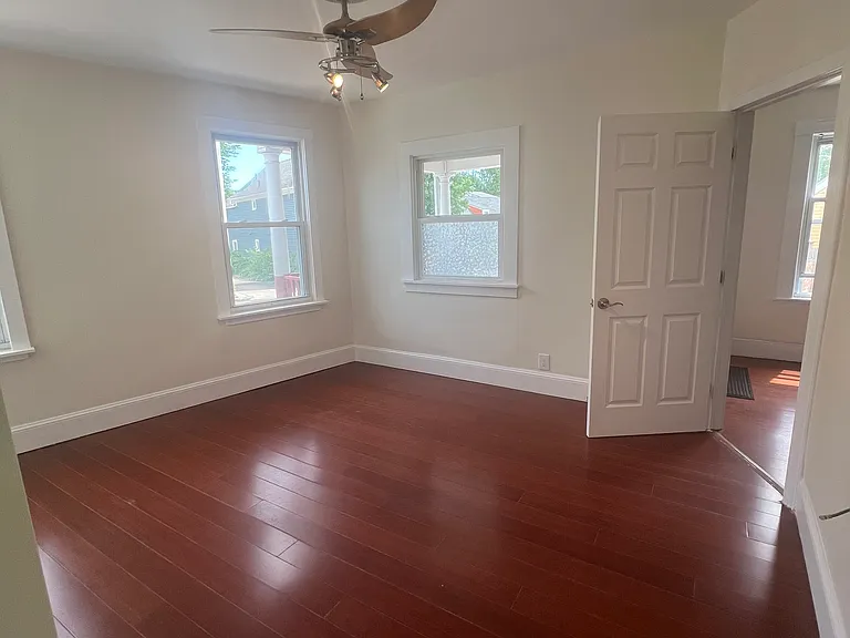 52 Essex St #1 — Photo 9