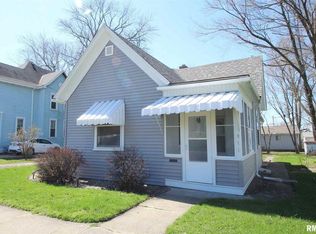 911 Summer St, Pekin, IL