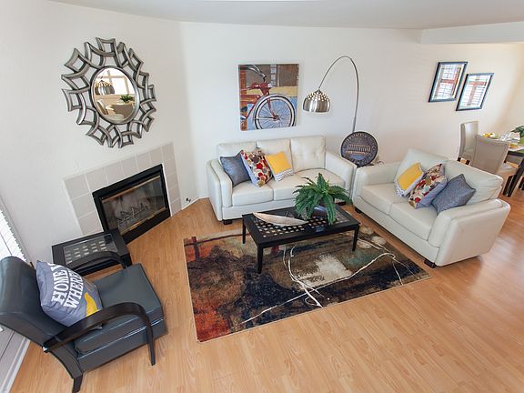 4th image of 279 E Glenarm St APT 3