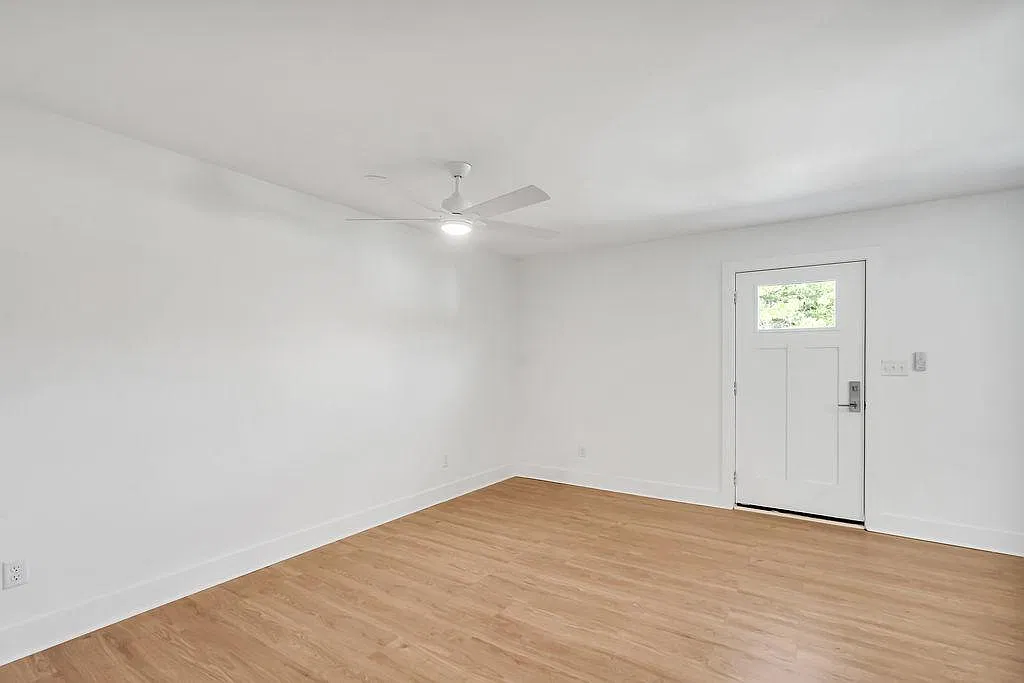 4583 Long Beach Rd SE, Suite 6 — Photo 4