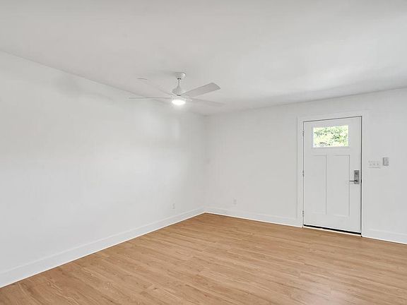 4th image of 4583 Long Beach Rd SE APT 6