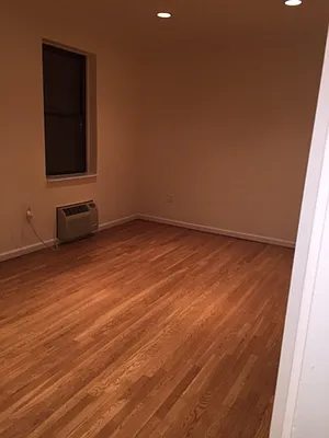 Rented by Prospect Equities Real Estate Corp | media 10