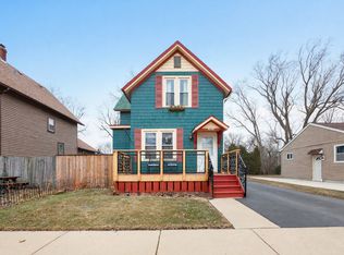 400 Marguerite St, Elgin, IL 60123