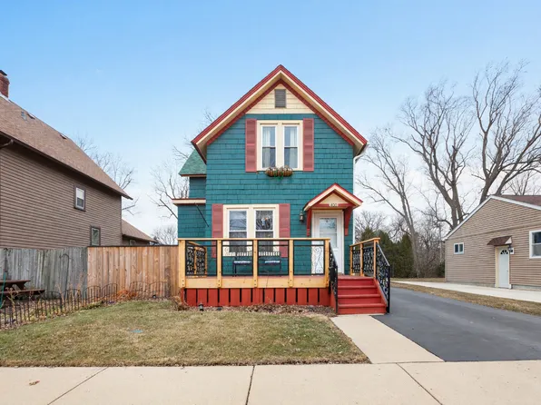 400 Marguerite St, Elgin, IL 60123