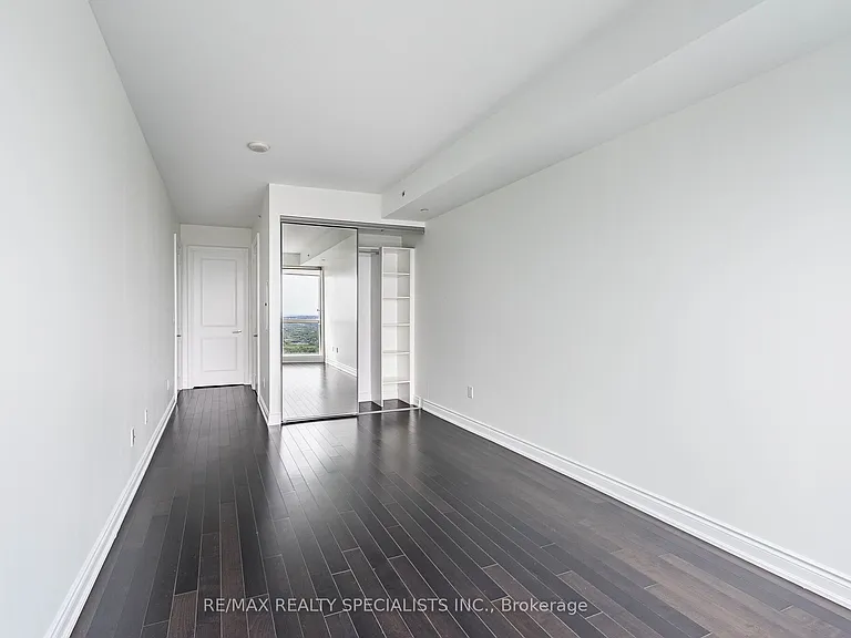 388 Yonge St #7105 — Photo 27