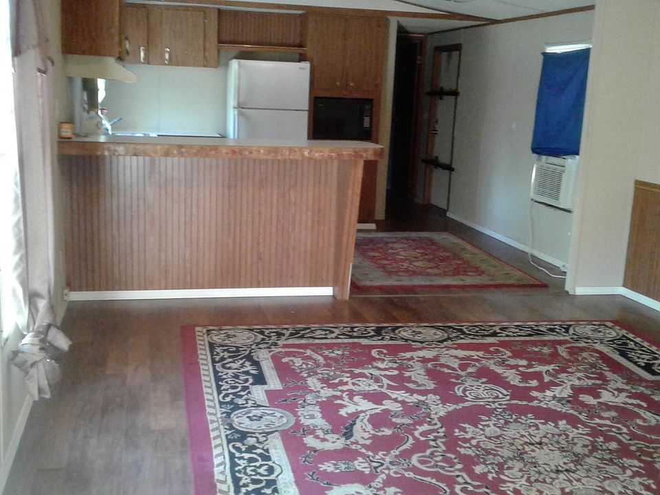 2nd image of 3465 Northshore Dr