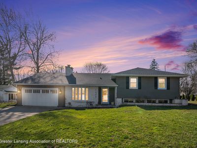 1650 Nottingham Rd, Lansing, MI, 48911